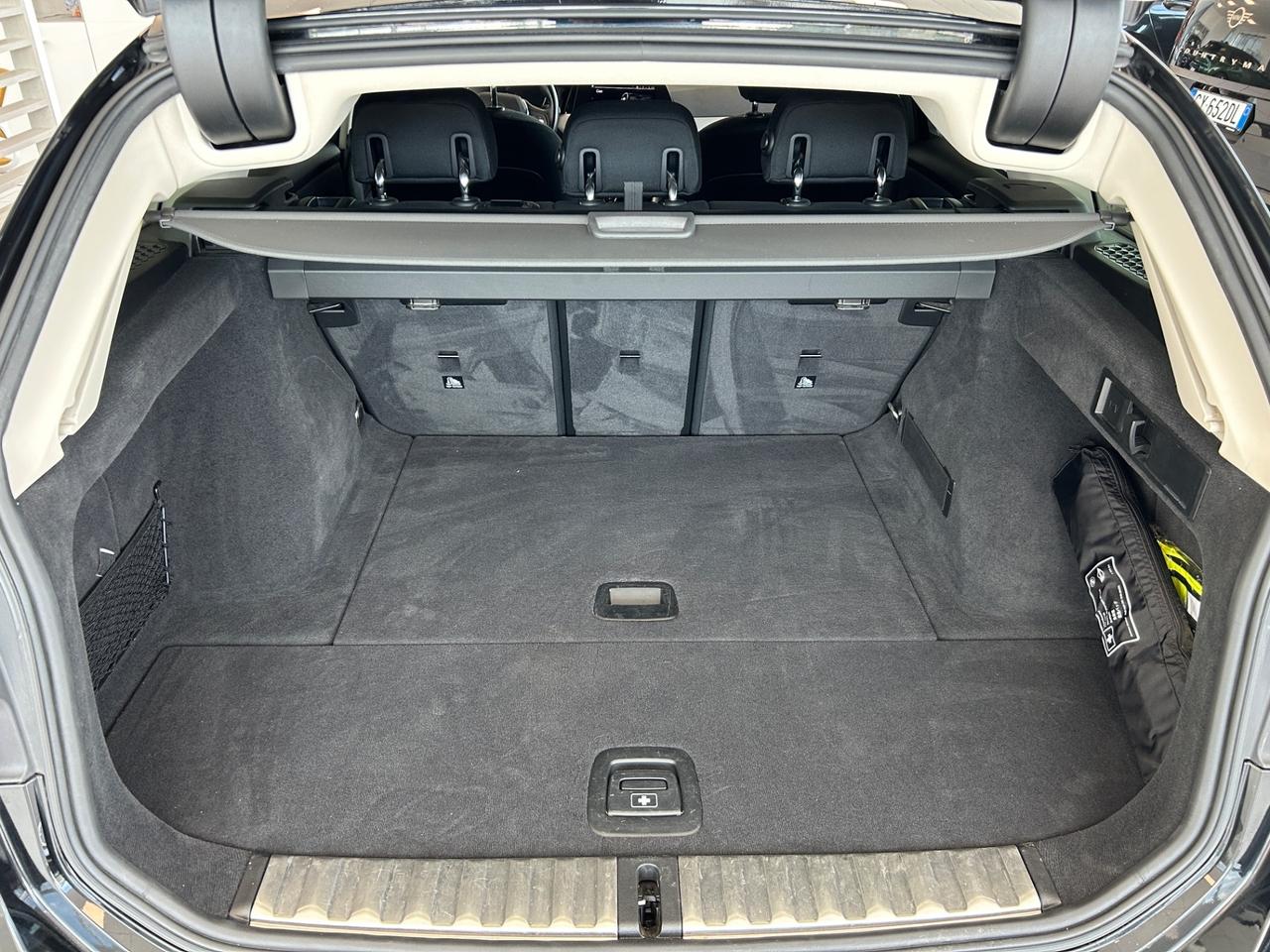 Bmw 316 316d 48V Touring Business Advantage Neopatentati