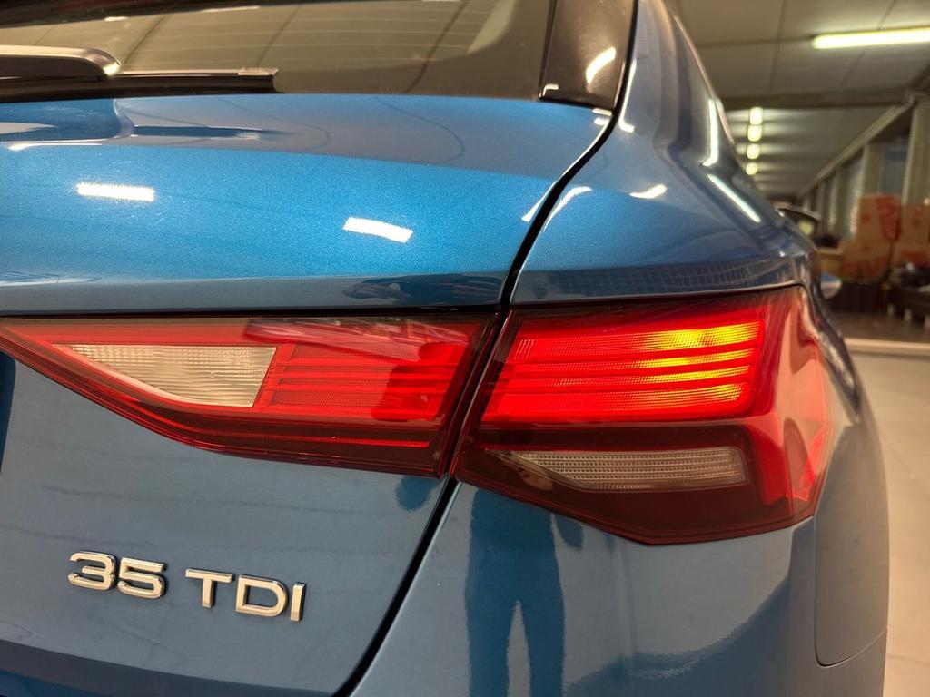 Audi A3 35 2.0 TDI Business S tronic