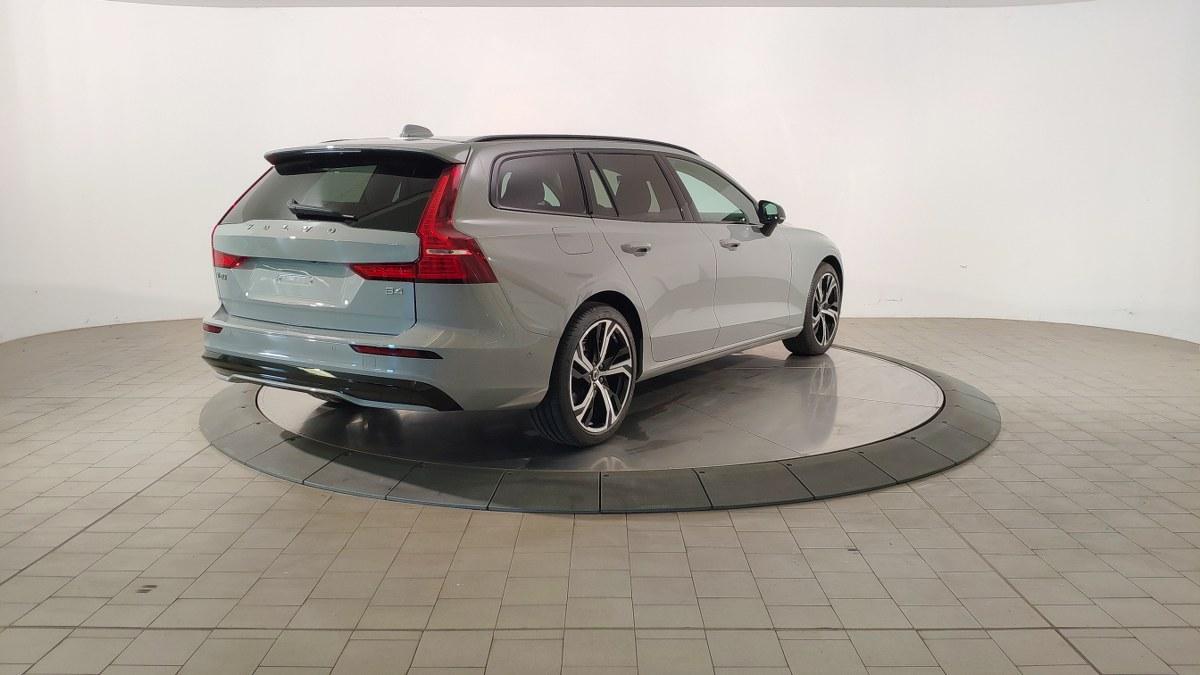 VOLVO V60 B4 Mild Hybrid Automatico Plus Dark
