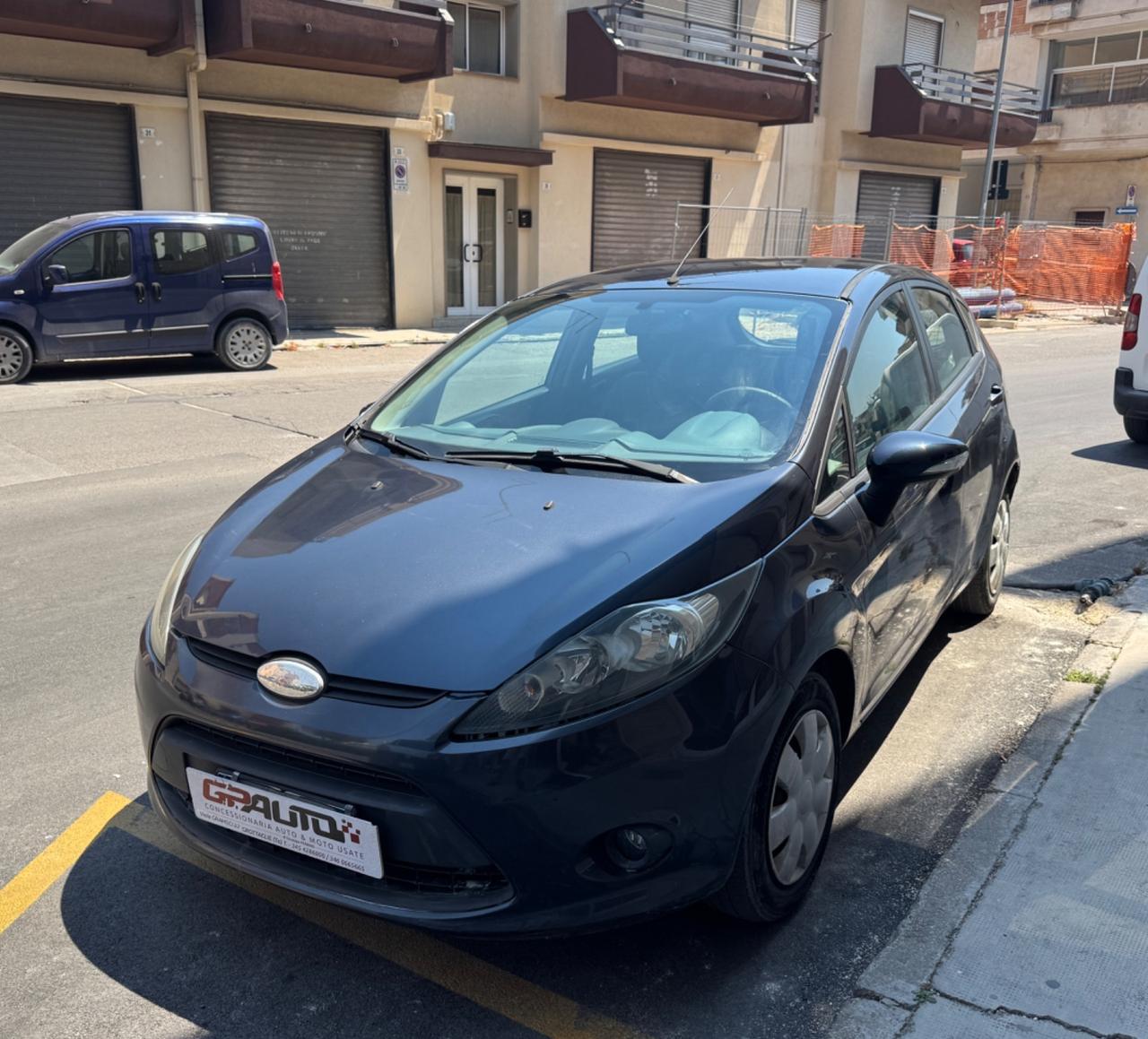 Ford Fiesta 1.4 TDCi 70 CV NEOPATENTATI