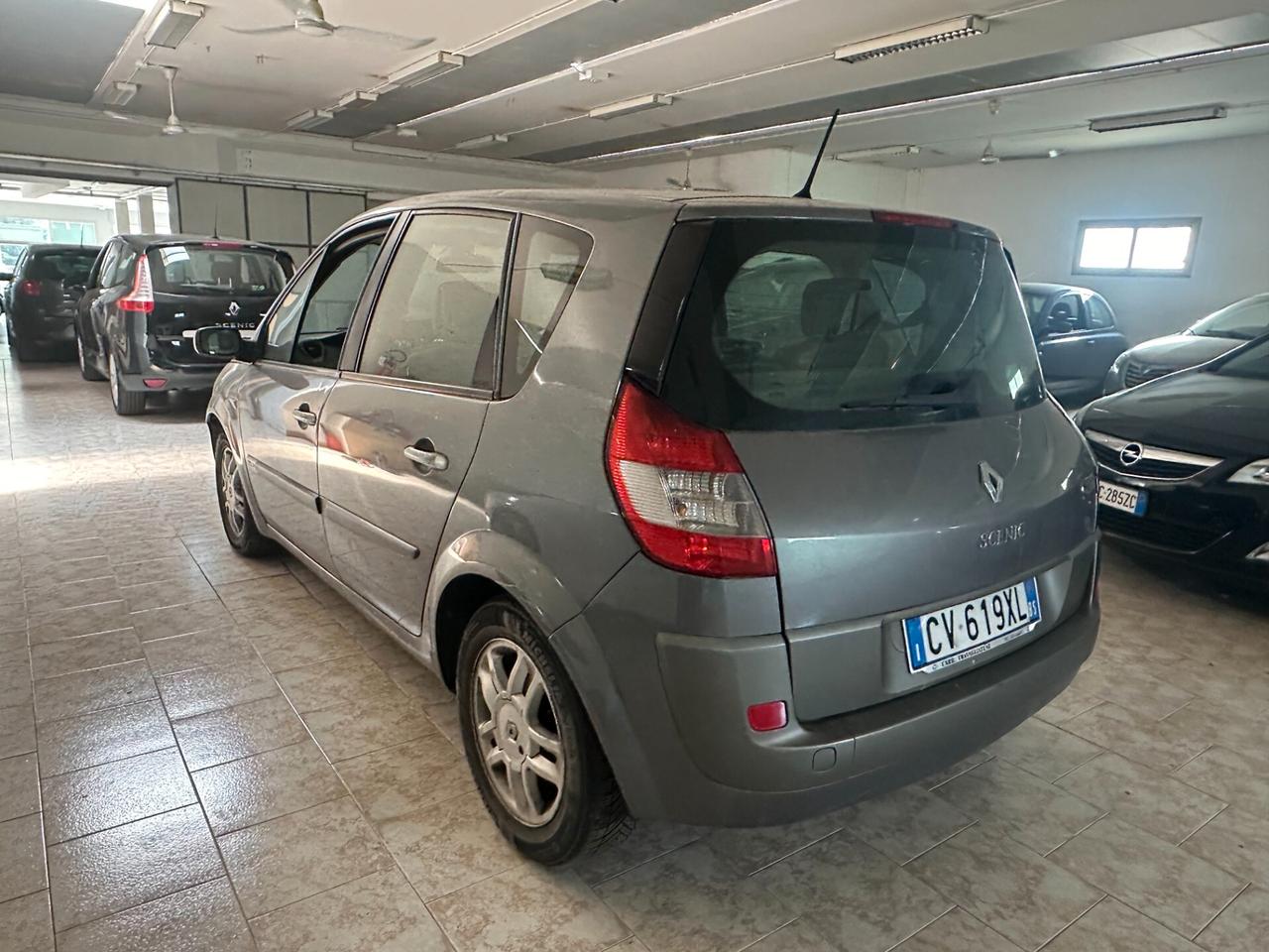 Renault Scenic Scénic 1.9 dCi Confort Authentique