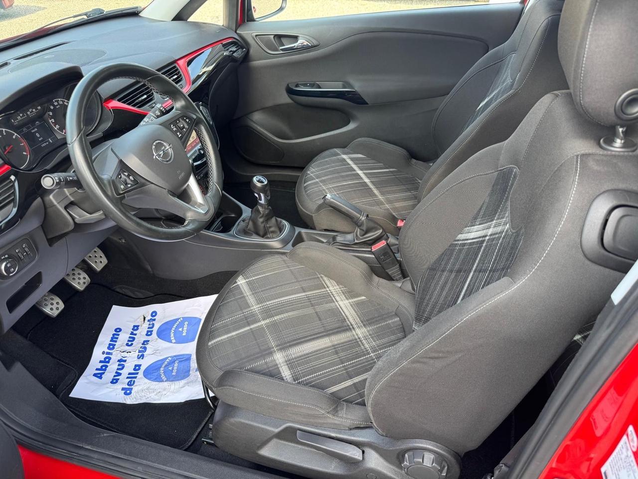 Opel Corsa 1.2 Coupé b-Color