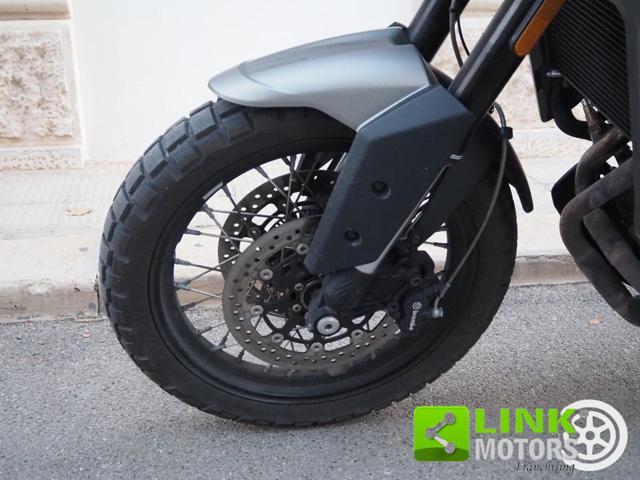 MOTO MORINI X-Cape 650 * ? 82,00 al mese*