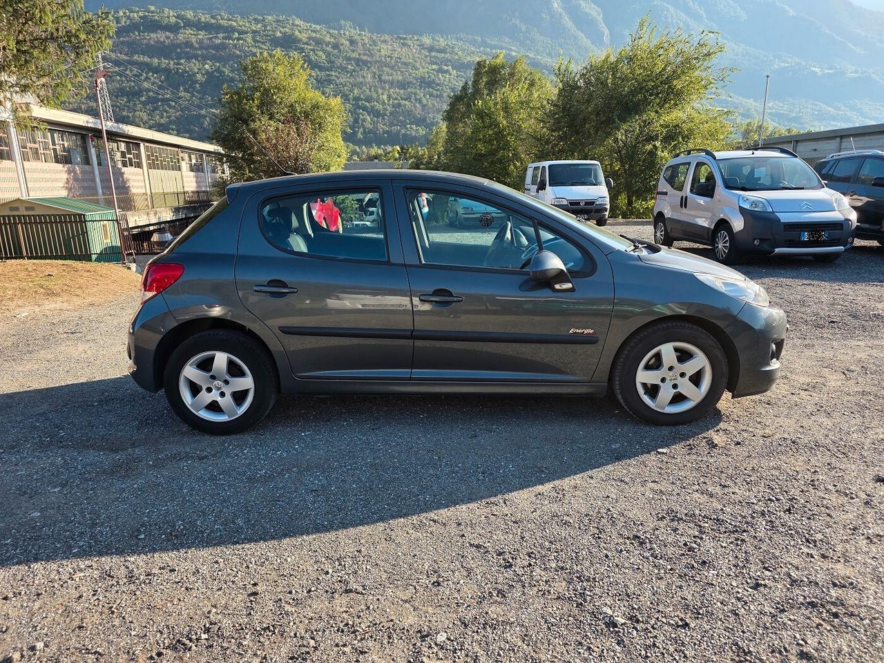 Peugeot 207 1.4 HDi Neopatentati