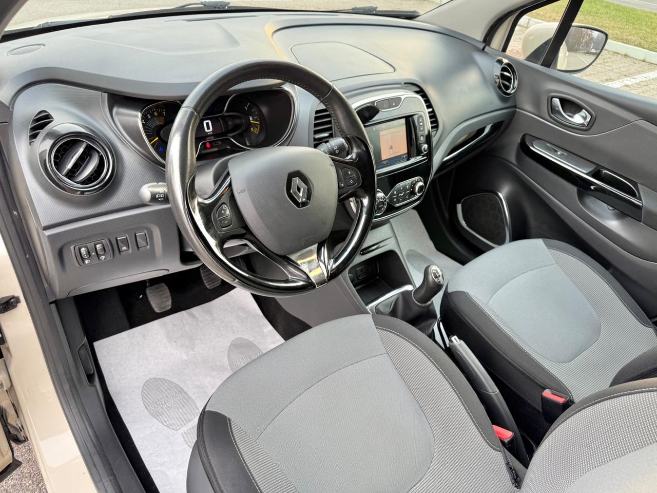 Renault Captur 0.9 TCe 12V 90 CV Start&Stop*Navi*Cerchi*Cruise*Aux*Usb
