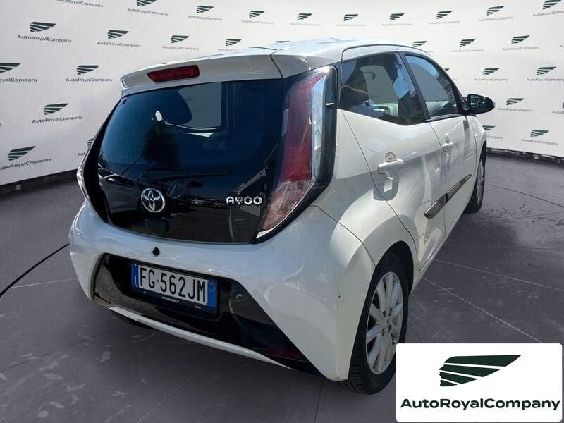 Toyota Aygo 1.0 VVT-i x-play