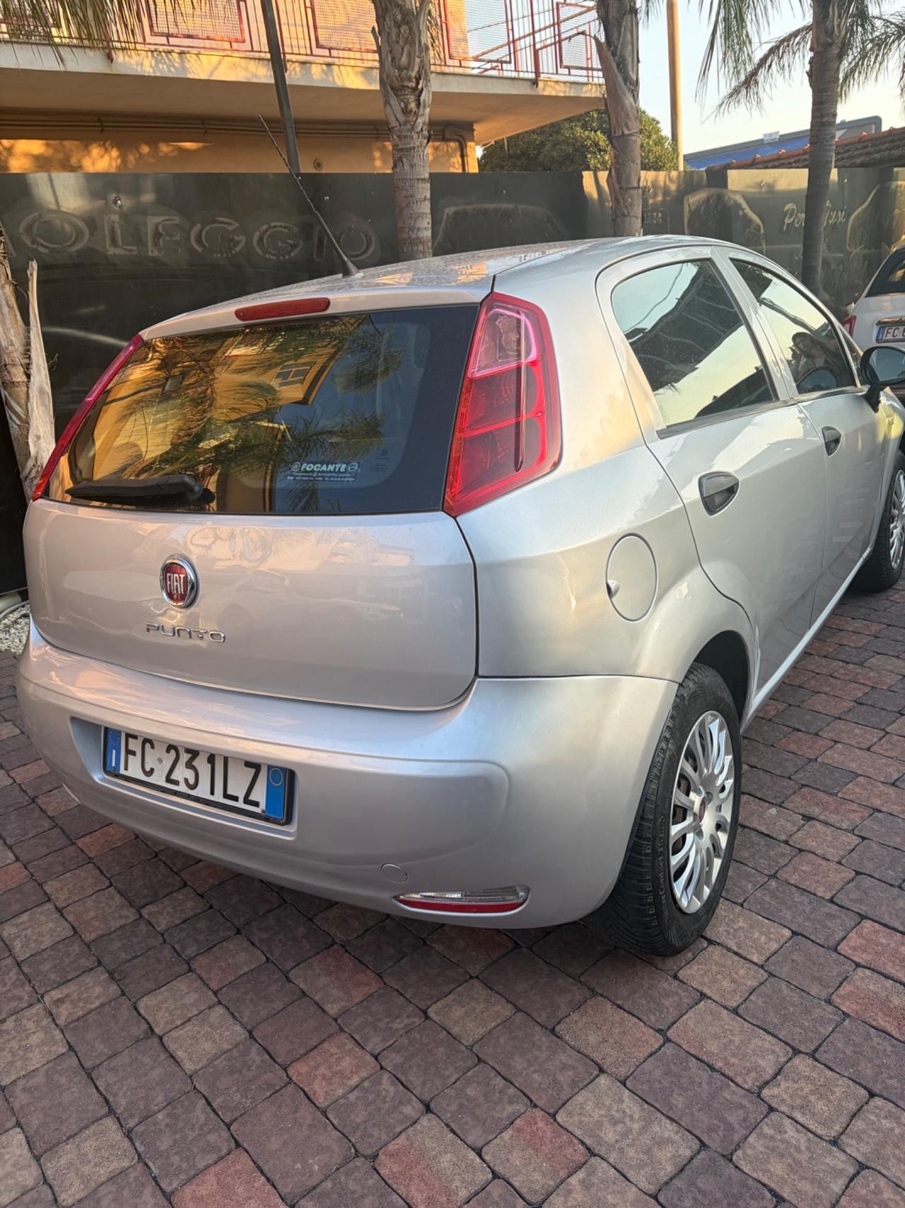 Fiat Punto 1.4 8V 5 porte benzina gol