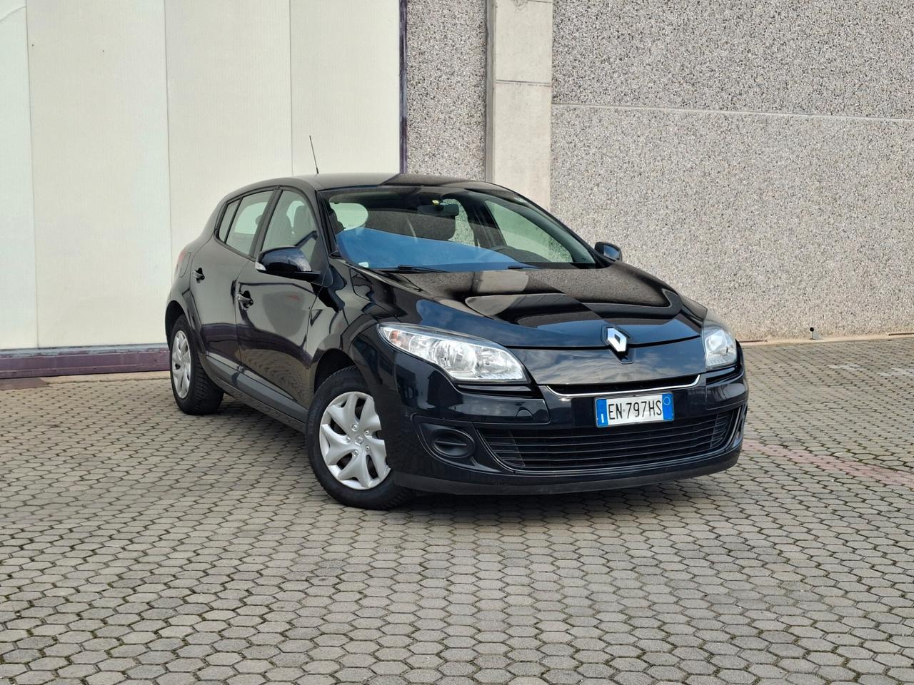 Renault Megane 1.5 dci Live *NEOPATENTATI*