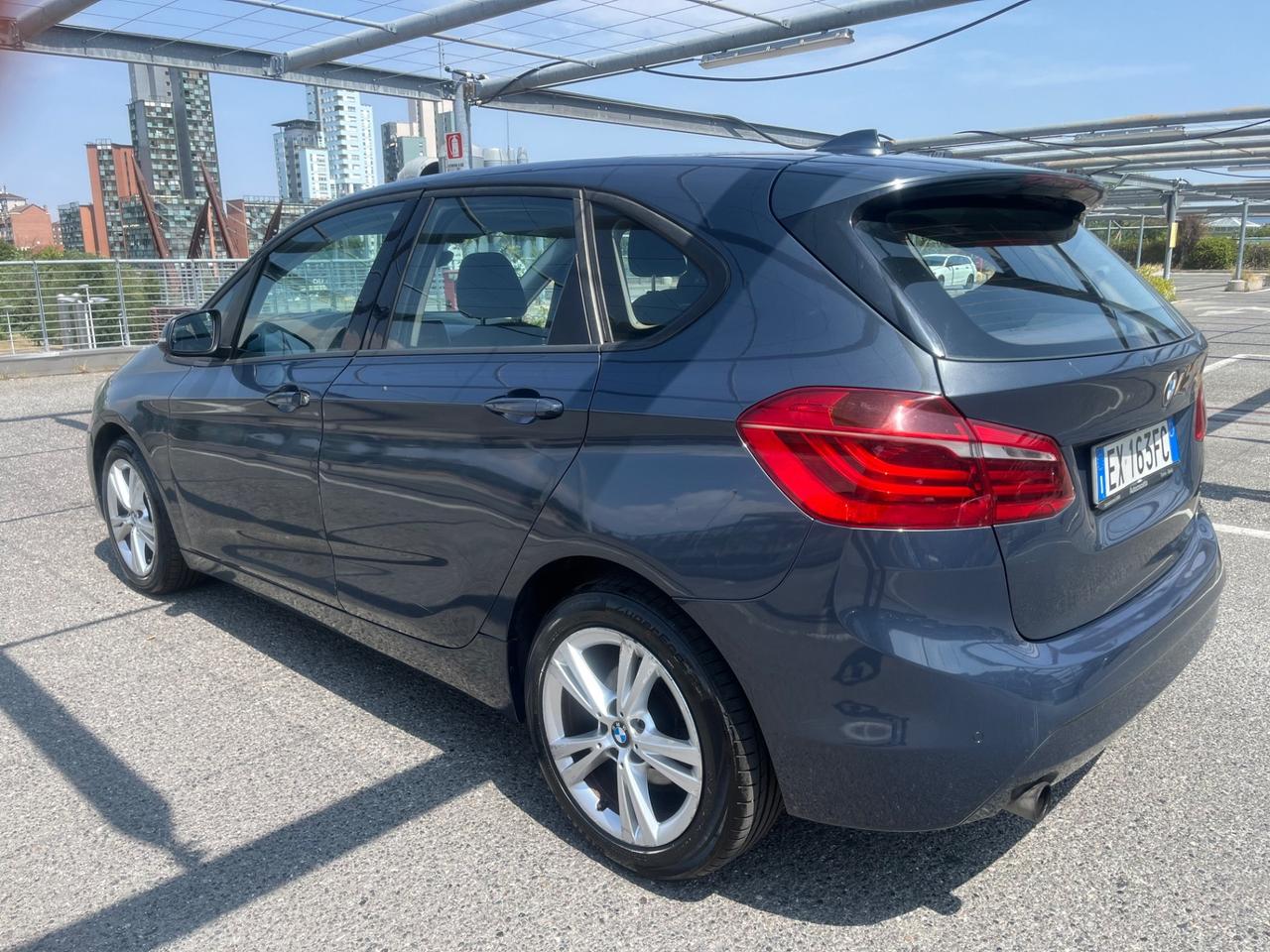 Bmw 2er Active Tourer 218d Luxury