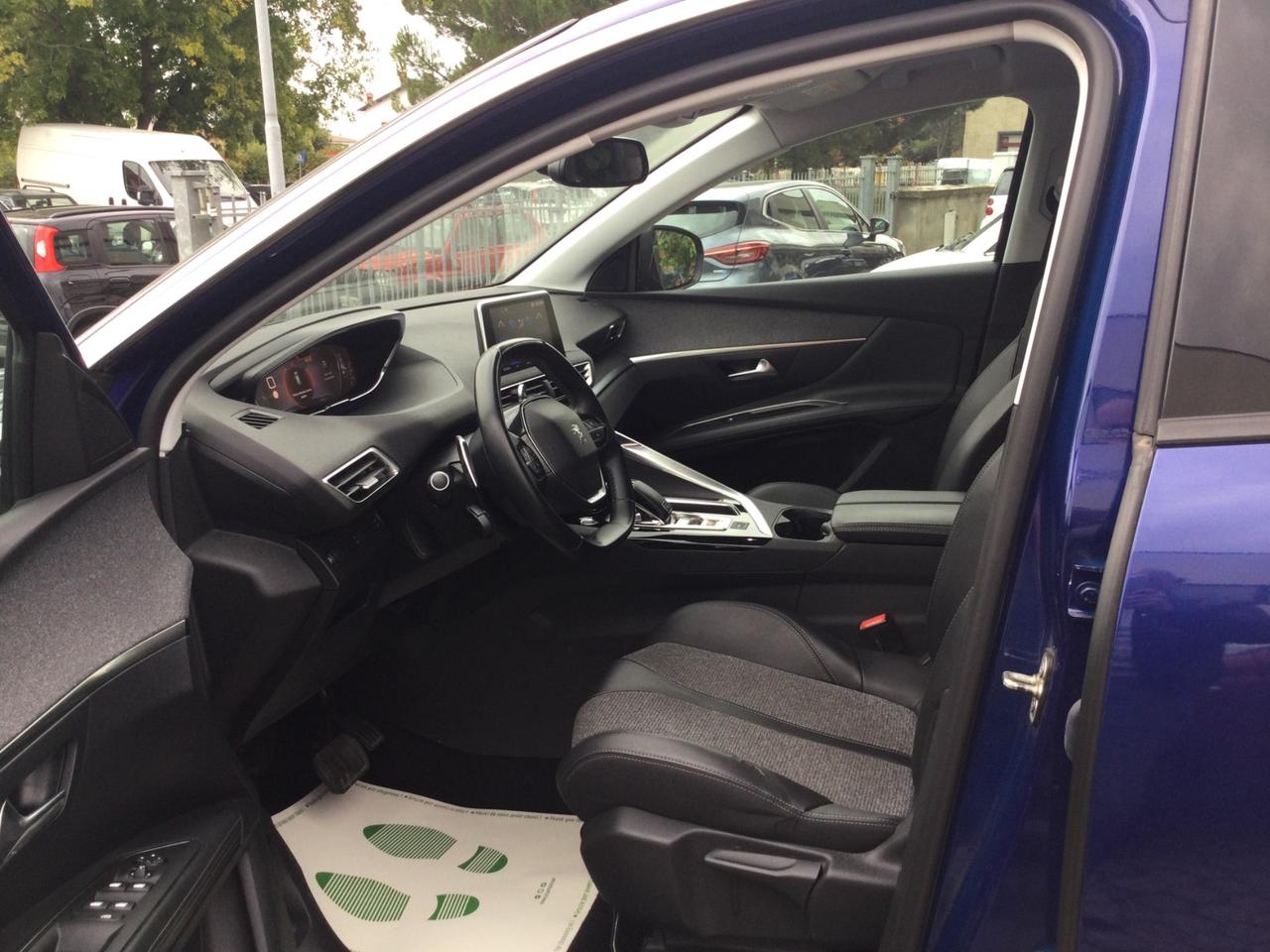 Peugeot 3008 BlueHDi 130 S&S EAT8 Allure