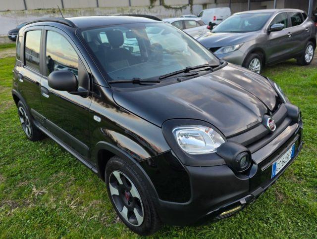 FIAT Panda 1.0 FireFly S&S Hybrid City Cross