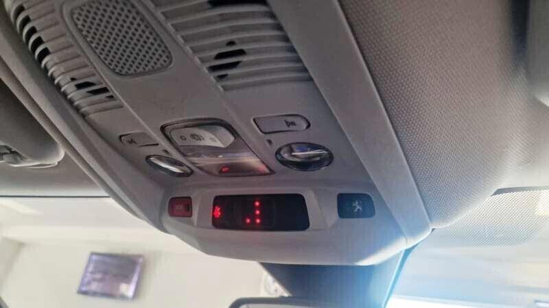 Peugeot 3008 1.2 PureTech Turbo 130 CV S&S Active