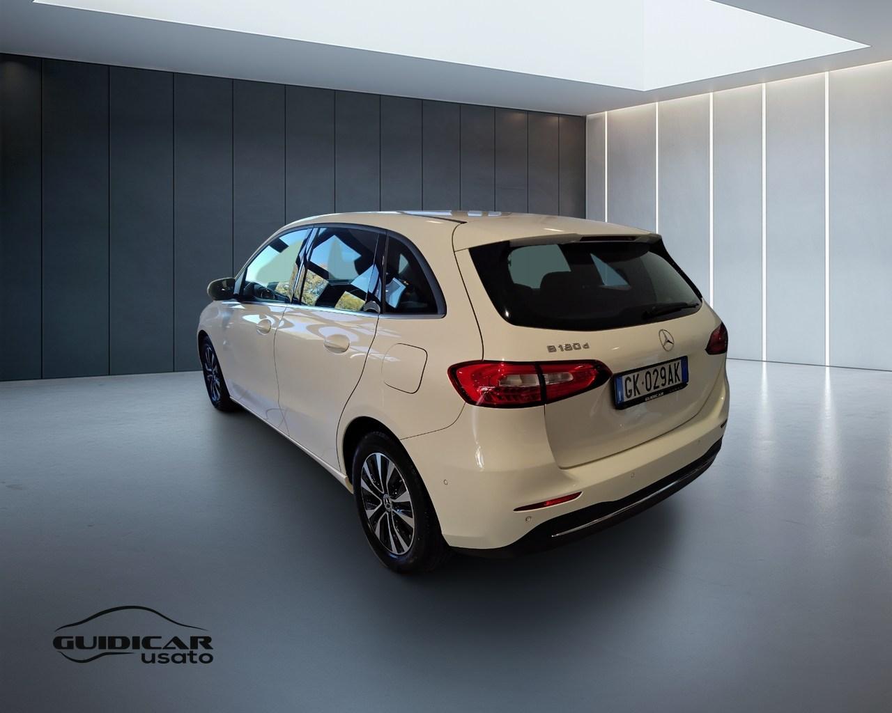 Mercedes-Benz Classe B - W247 2018 - B 180 d Sport Plus auto