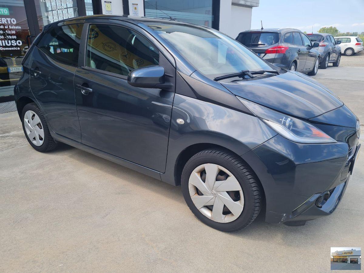 TOYOTA Aygo Benzina-Automatica-42.000 Km