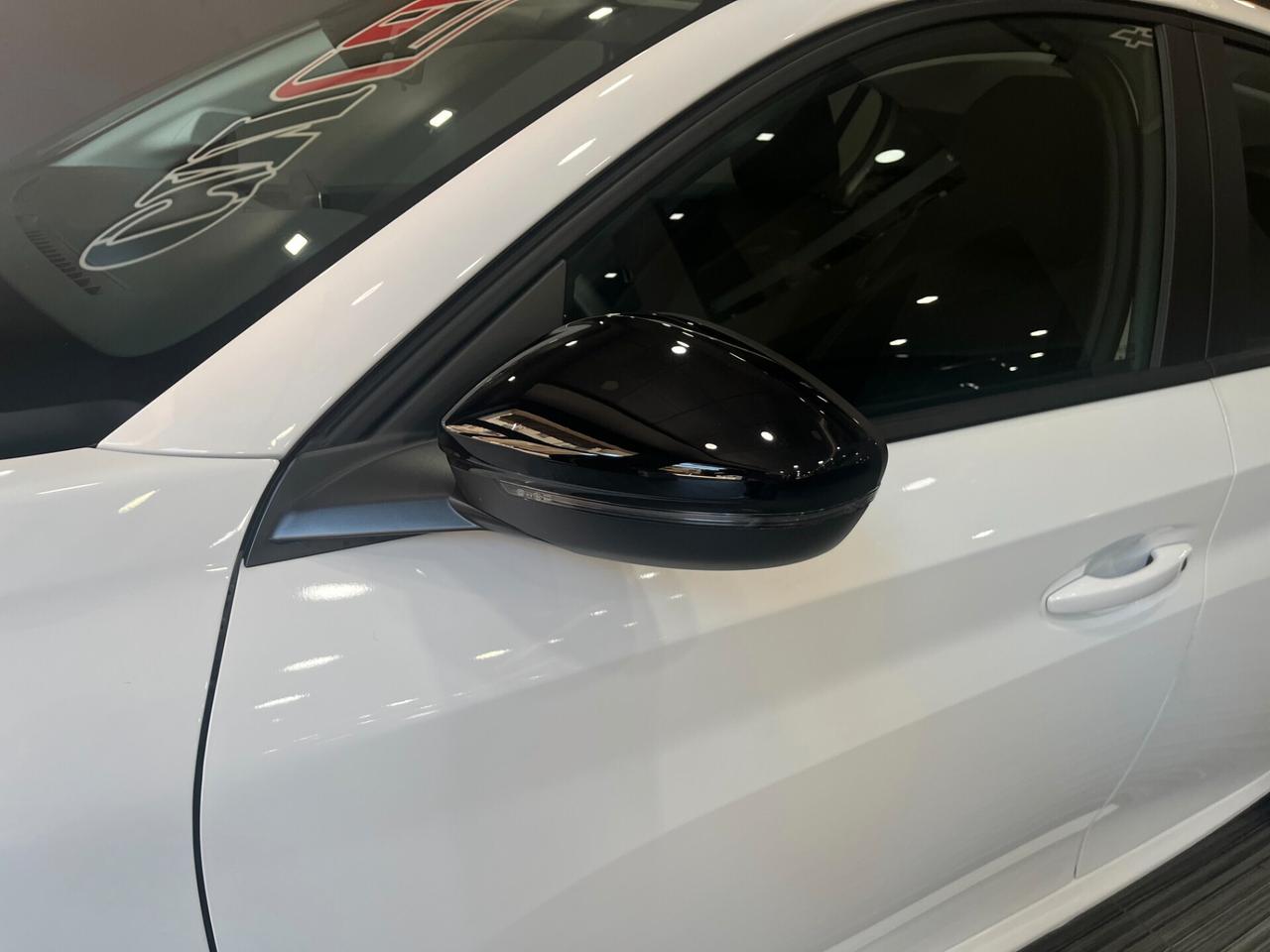 Peugeot 208 1.2 Hybrid E-DCS6 Automatica 100cv Style ITALIANA