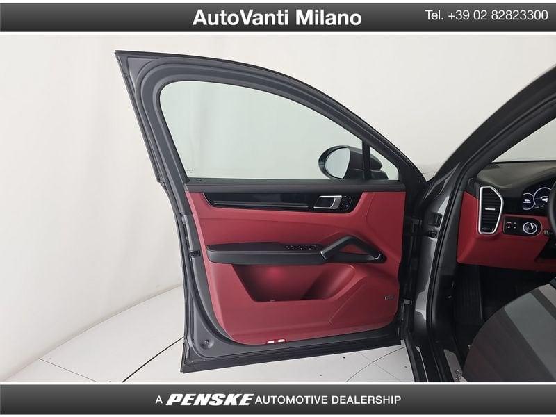 Porsche Cayenne Coupè Cayenne Coupe 3.0 e-hybrid 5p.ti tiptronic