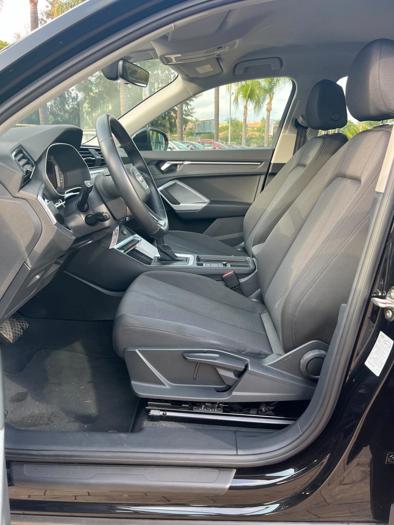 Audi Q3 35 TDI S tronic line edition