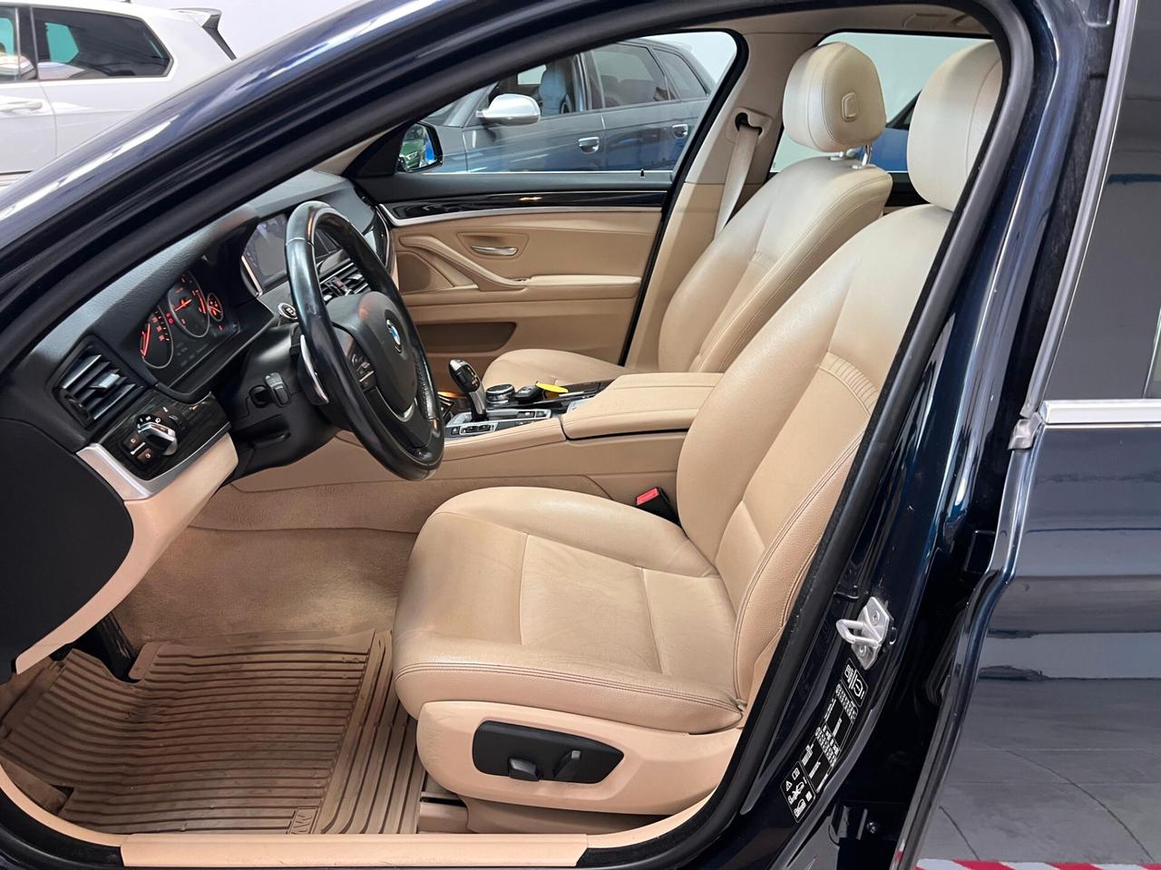 Bmw 520 520d xDrive Touring Luxury