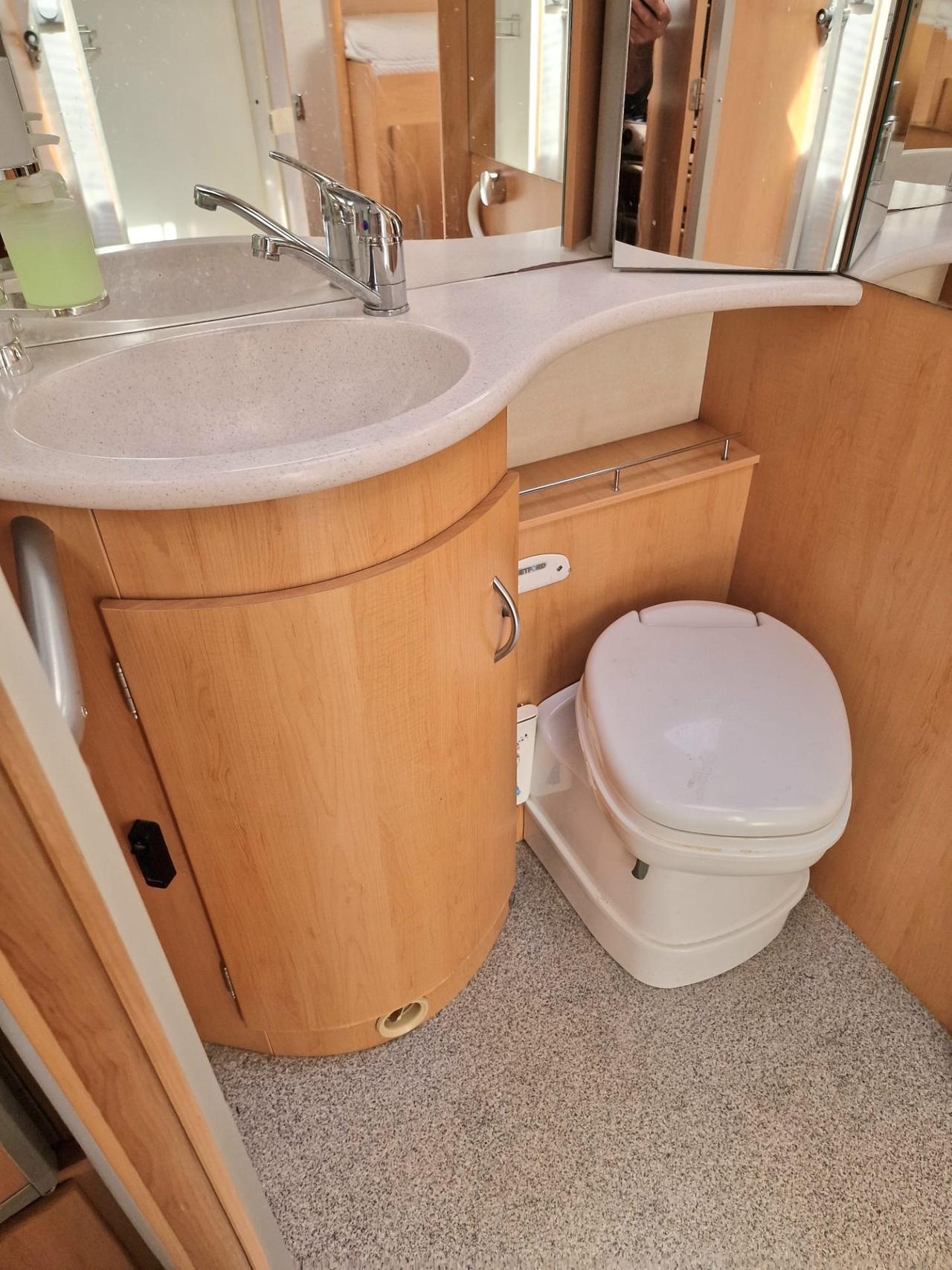 Motorhome frankia luxury del 2005 tre assi in saldo 132