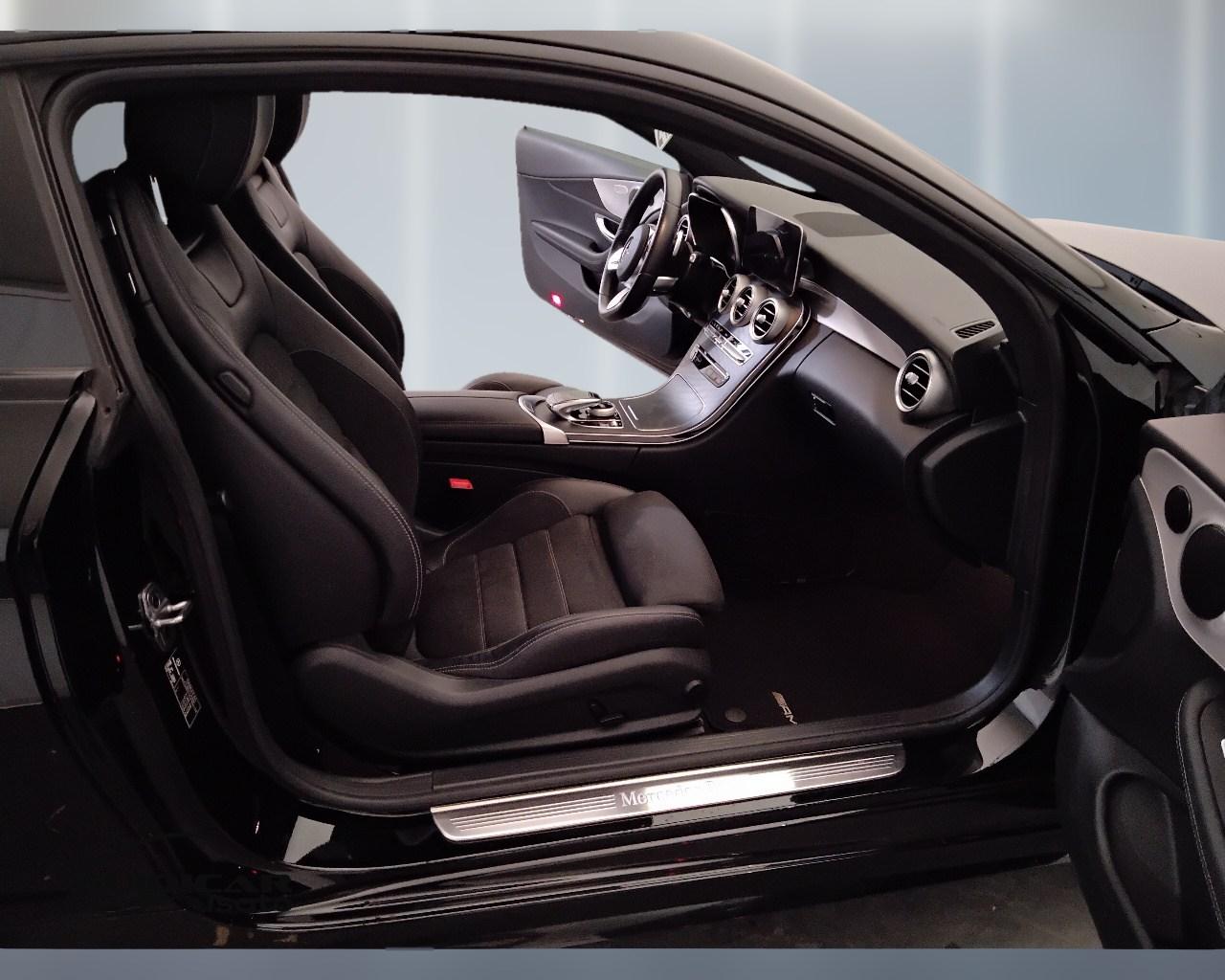 Mercedes-Benz Classe C-C205 2018 Coupe - C Coupe 220 d Premium auto