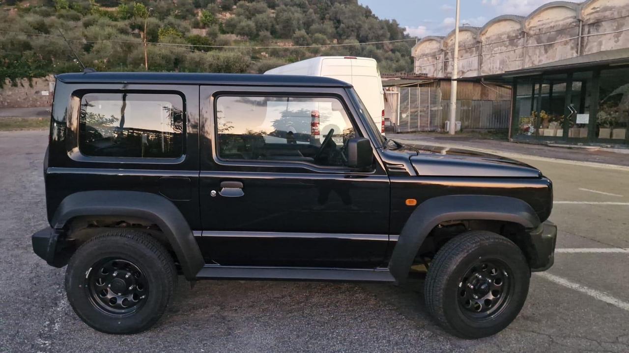 Suzuki Jimny 1.5 5MT PRO (N1)