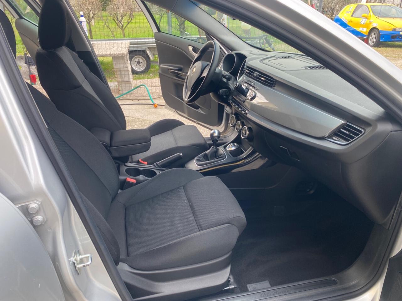 Alfa Romeo Giulietta 1.6 JTDm x neo patentati