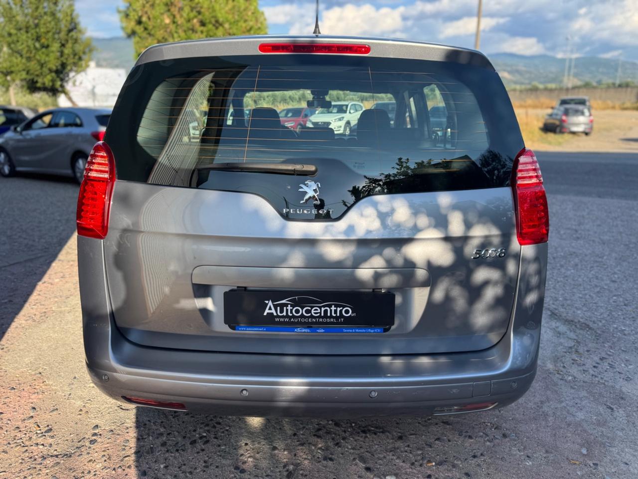 Peugeot 5008 1.6 HDi 115CV Allure 7 POSTI