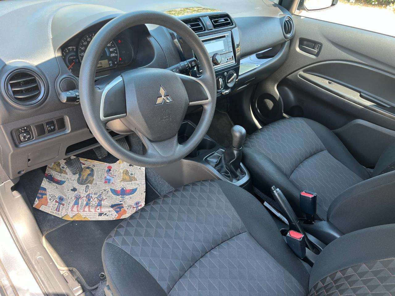 Mitsubishi Space Star 1.2 Invite radio