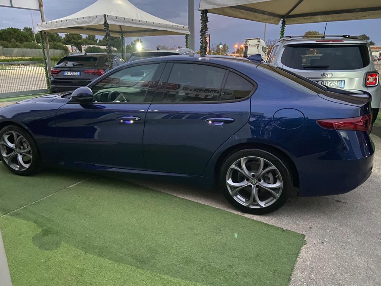 Alfa Romeo Giulia 2.2 160CV AT8 nuovissima garanzia