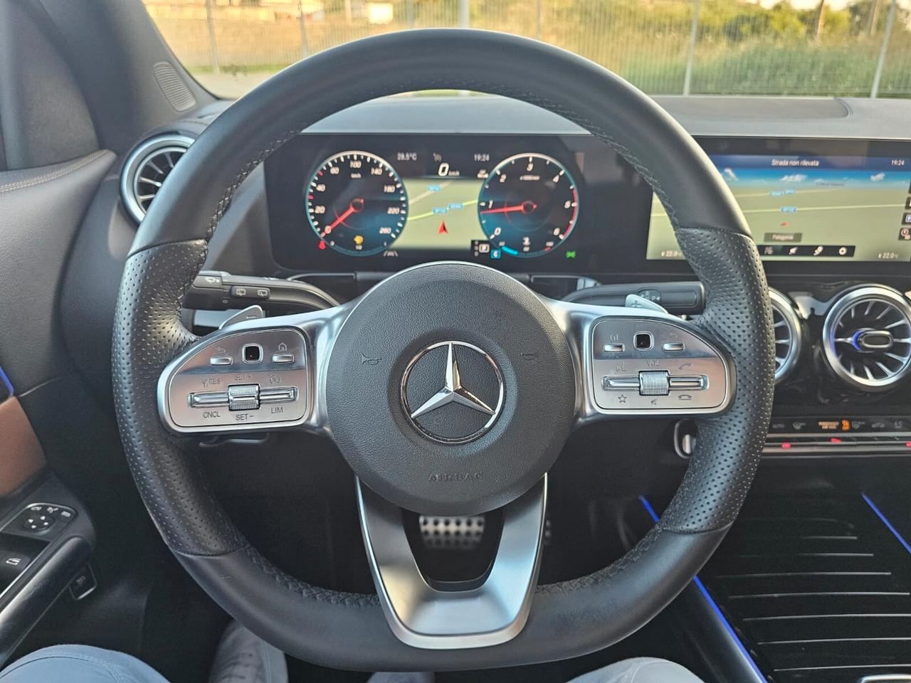 MERCEDES GLA 200D PREMIUM 11/2022