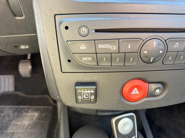 RENAULT Clio 1.2 16V SporTour Luxe GPL