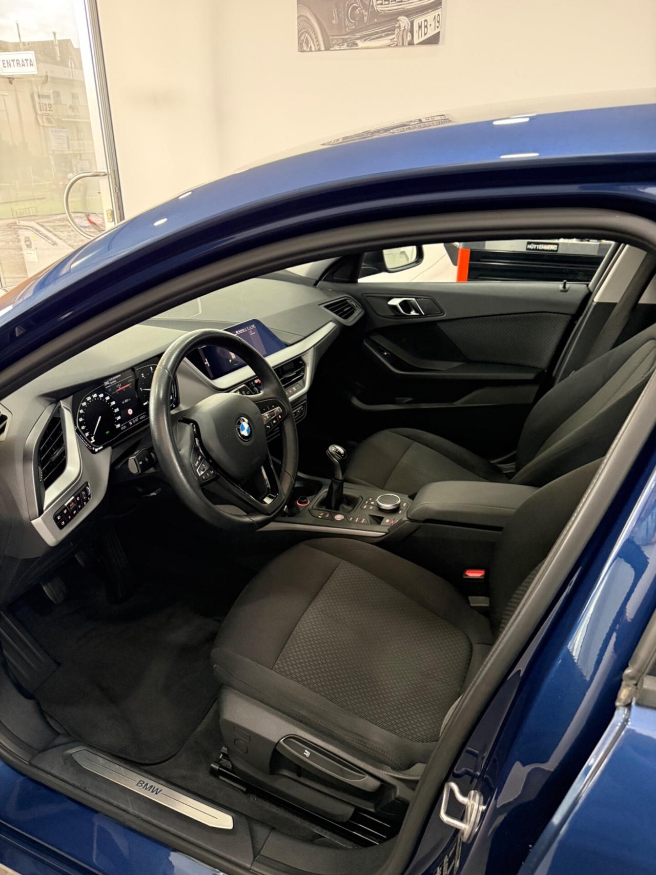 Bmw 116 116d 5p. Sport uni proprietario 15-10- 2020