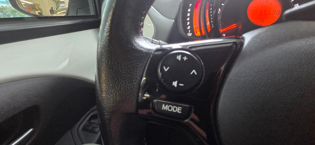 Toyota Aygo Connect 1.0 VVT-i 72 CV 5 porte x-clusiv