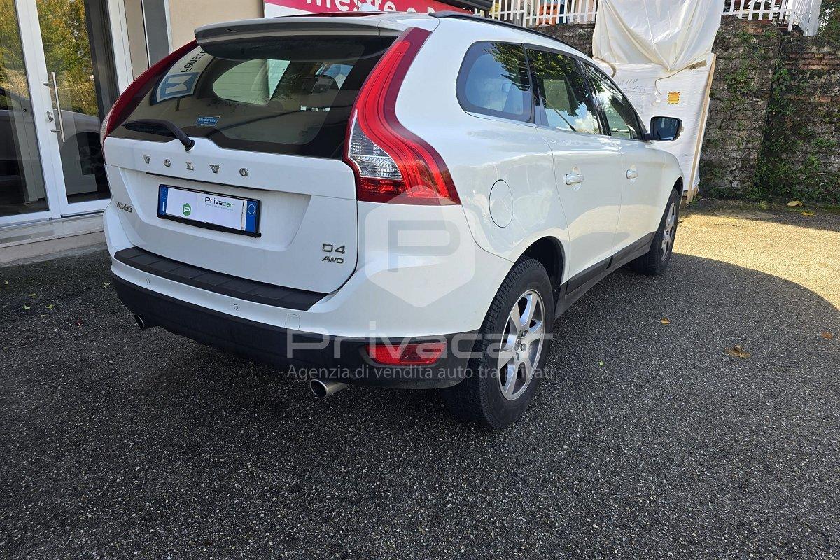 VOLVO XC60 D4 AWD Geartronic Momentum