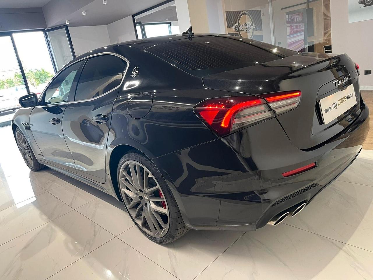 Maserati Ghibli V6 430 CV Q4 Nerissimo Edition