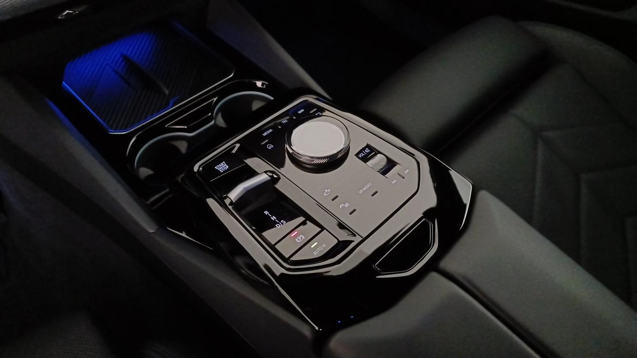 BMW Serie 5 G61 2024 Touring - 520d Touring 48V xdrive MSport Pro auto