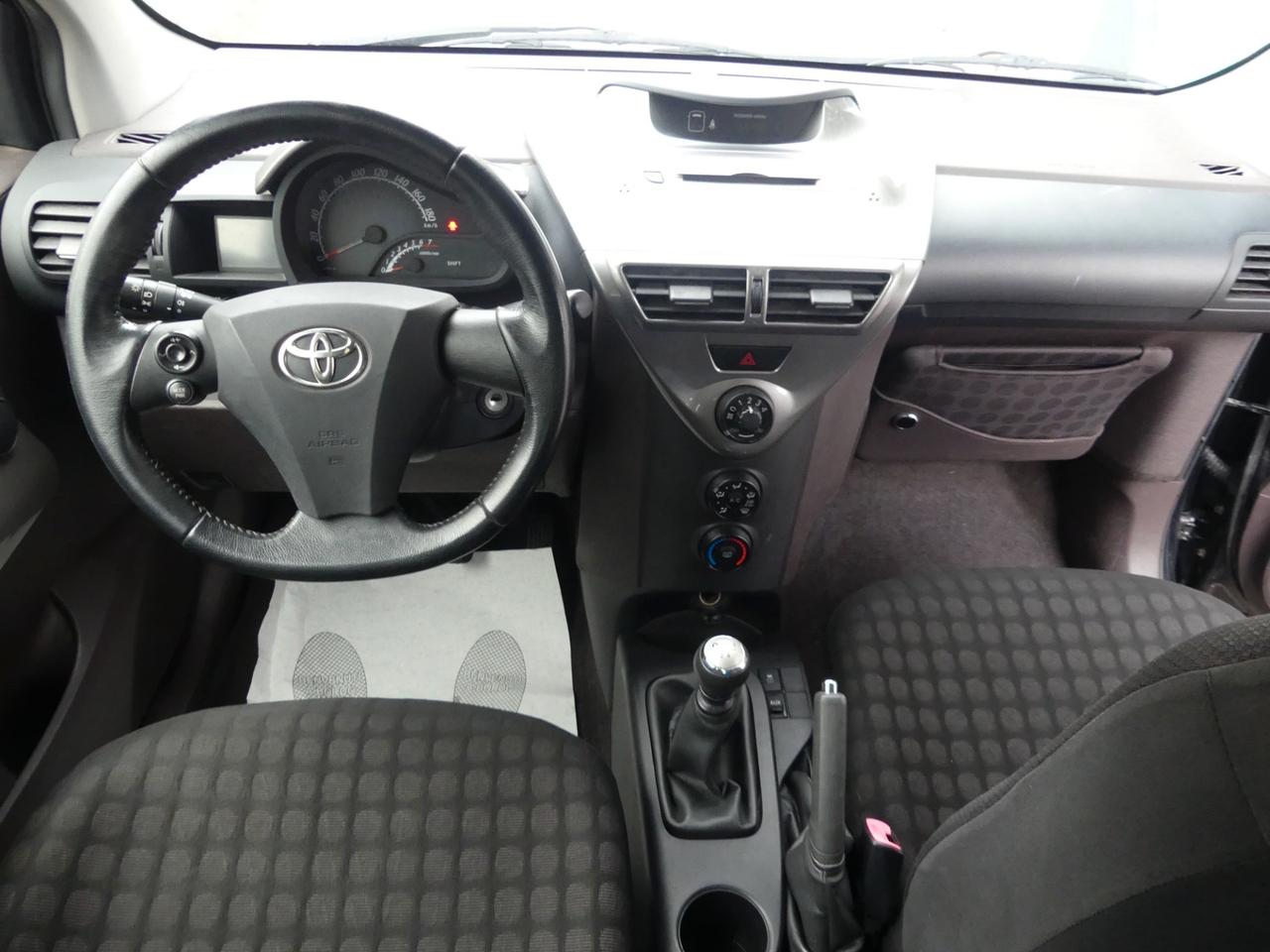 Toyota iQ 1.0 Sol OK NEO PATENTATI