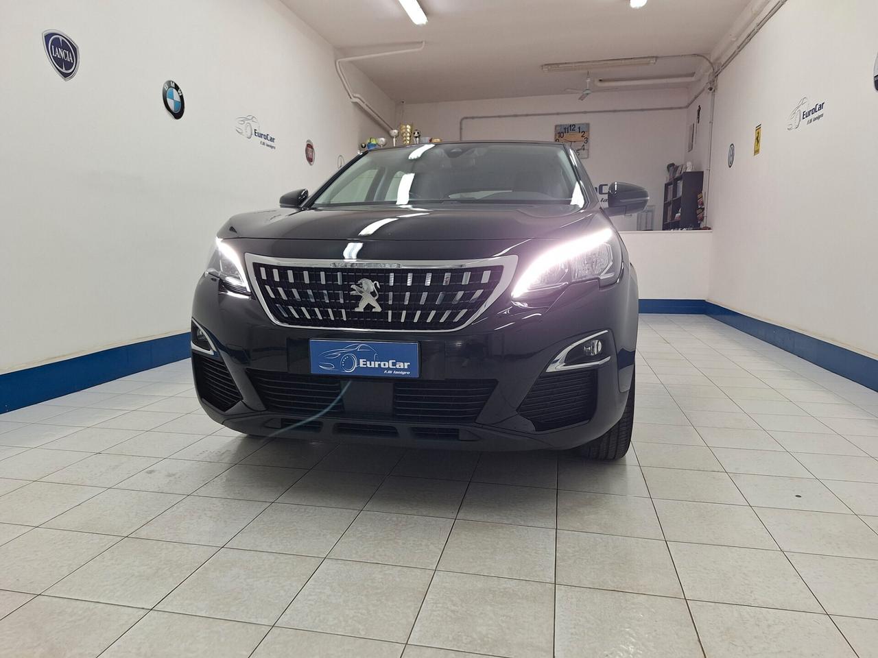 Peugeot 3008 Business 1.5 BlueHDi 130cv