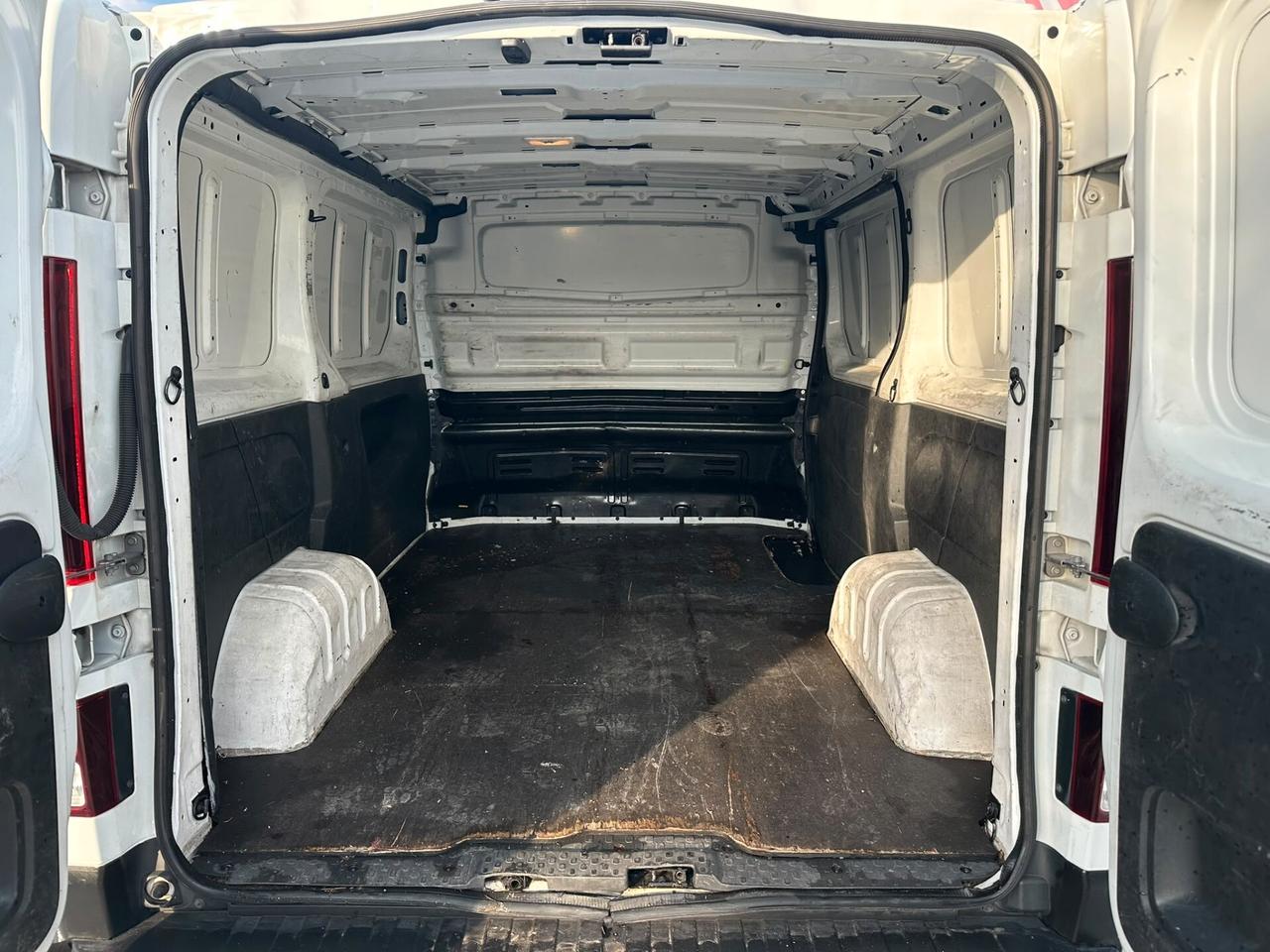 Renault Trafic T27 2.0 dCi 110CV PC-TN Furgone