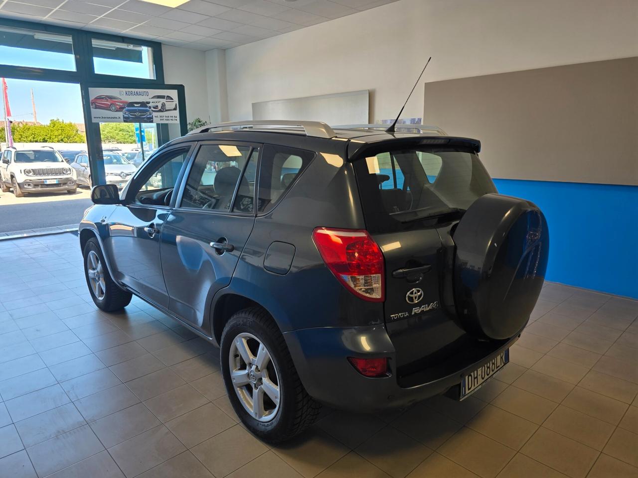 Toyota RAV 4 RAV4 2.2 D-4D 136 CV DPF Luxury