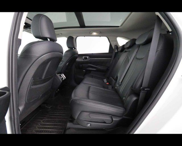 KIA Sorento 1.6 T-GDi HEV AT6 4WD Evolution