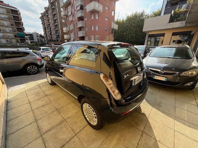 LANCIA Ypsilon 1.3 MJT 75 CV Unyca