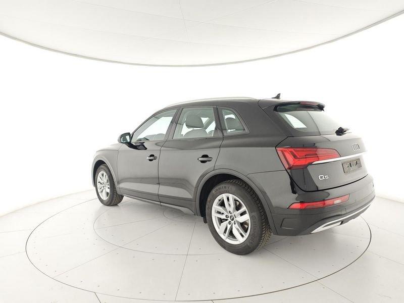 Audi Q5 35 TDI quattro S tronic Business