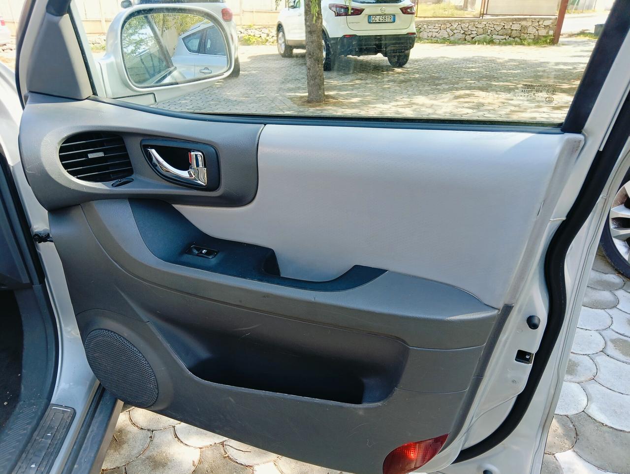 Hyundai Santa Fe 2.0 CRDI 125cv 4wd