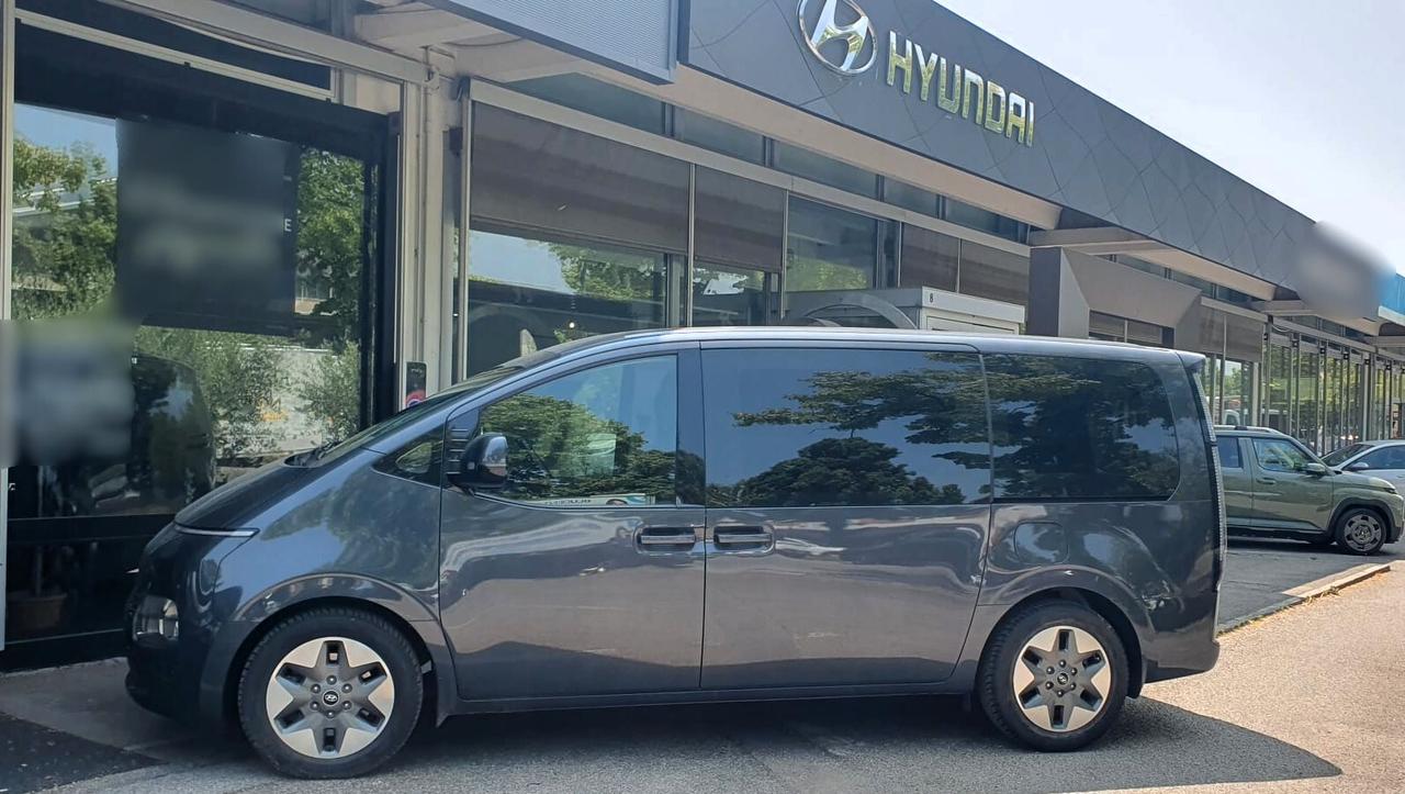 Hyundai Staria 2.2 MT 2WD 9 posti Wagon