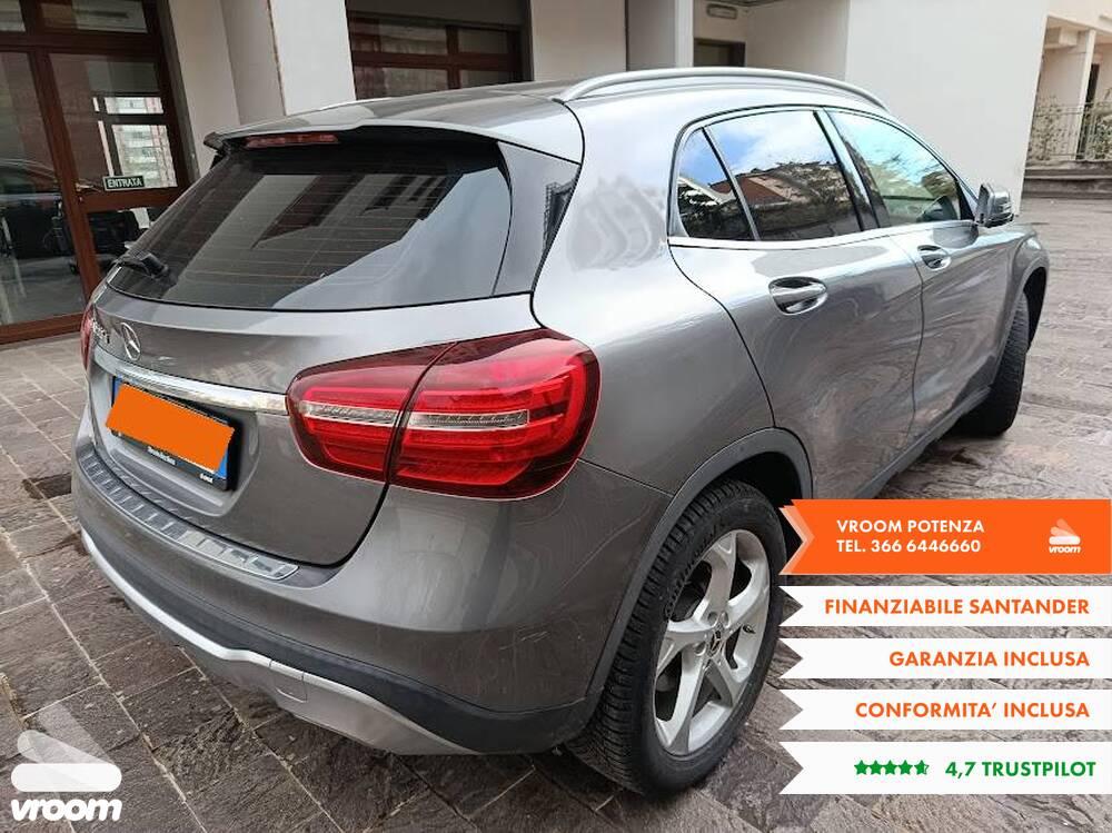 MERCEDES GLA (X156) GLA 200 d Automati...