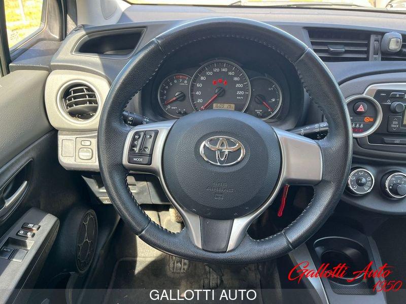 Toyota Yaris 1.0 Lounge