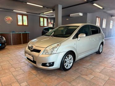 Toyota Corolla Verso 2.2 16V D-4D DPF Luna 7pti