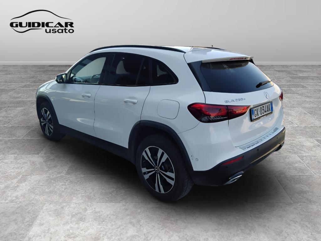 Mercedes-Benz GLA-H247 2020 - GLA 250 e phev (eq-power) Sport Plus auto