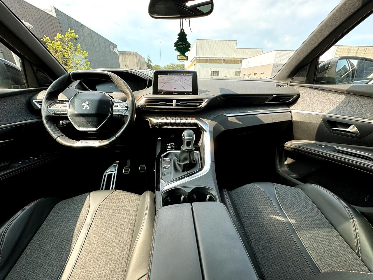 PEUGEOT 5008 2.0D 6m- 7POSTI -119000km-FULL-2018